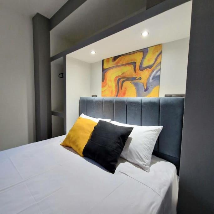 Faronita - Luxury Apt In The Heart Of Kalamata Zewnętrze zdjęcie